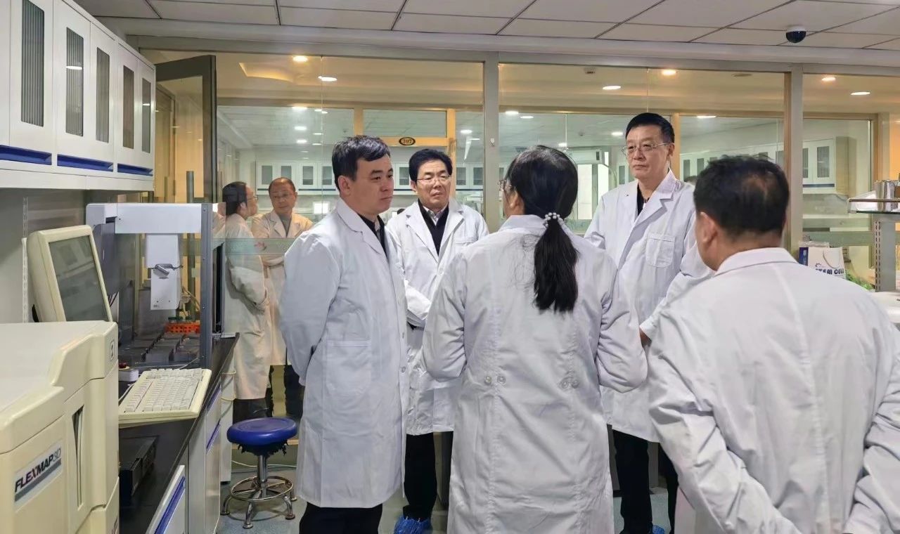 山東省日照市市委副書記、市長王新生一行到吉林中科調研